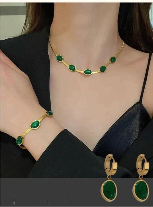 Emerald Green Crystal Jewelry Set: Pendant, Bracelet & Earrings